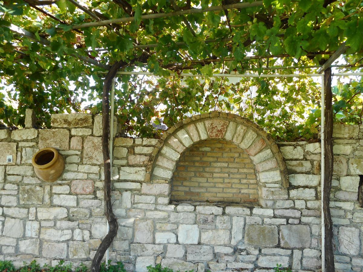 Akroyali Hotel & Villas Mési Exterior foto