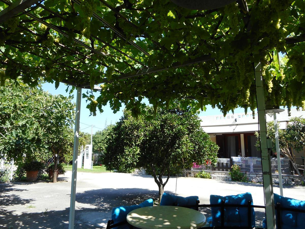 Akroyali Hotel & Villas Mési Exterior foto